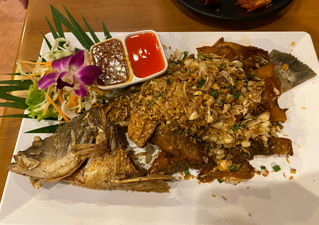 태국의 생선튀김요리