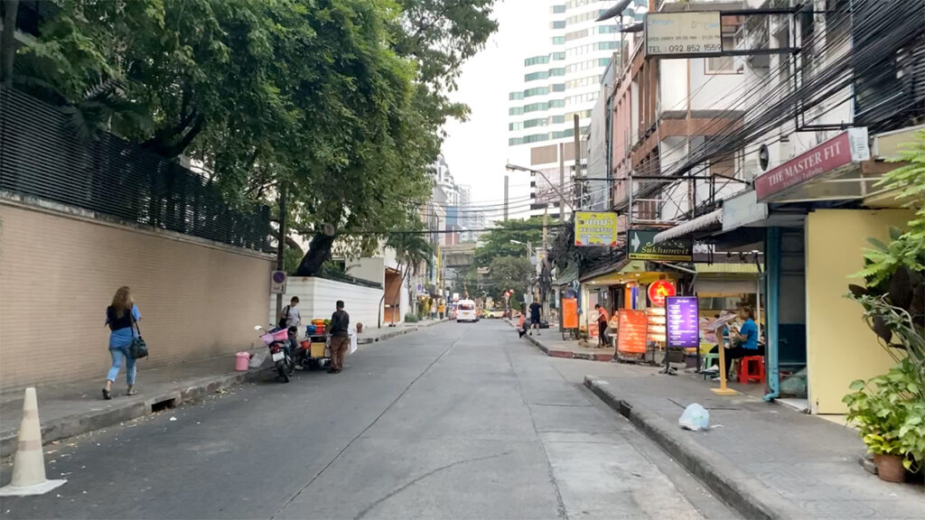 방콕의 흔한 길거리 풍경