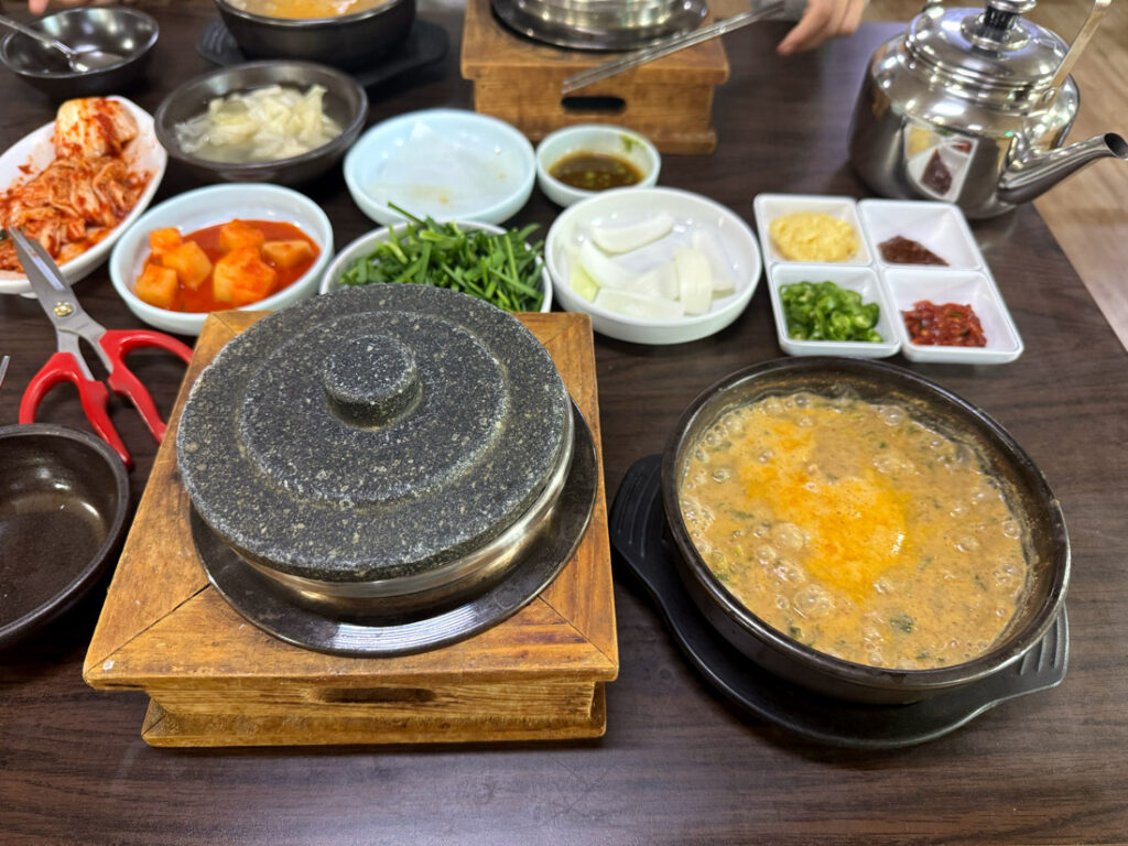 최가네 추어탕 돌솥밥과 추어탕