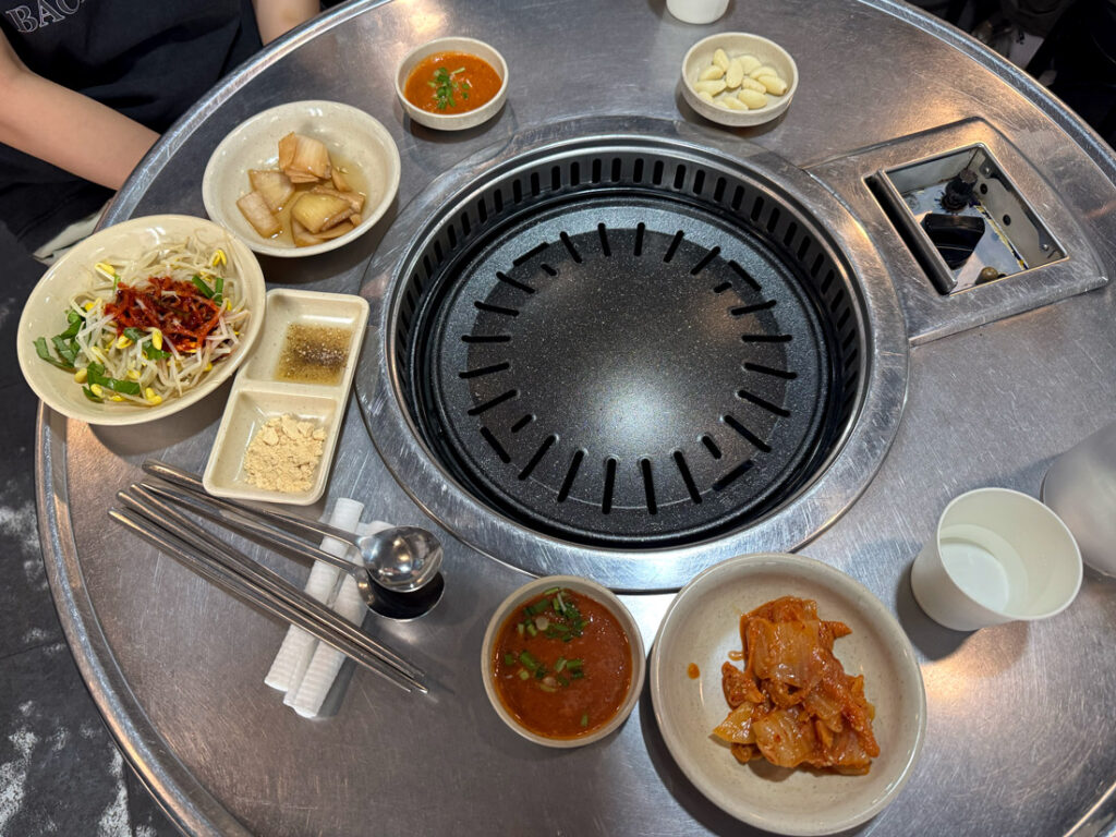 합정 둥둥막창구이 기본 상차림
