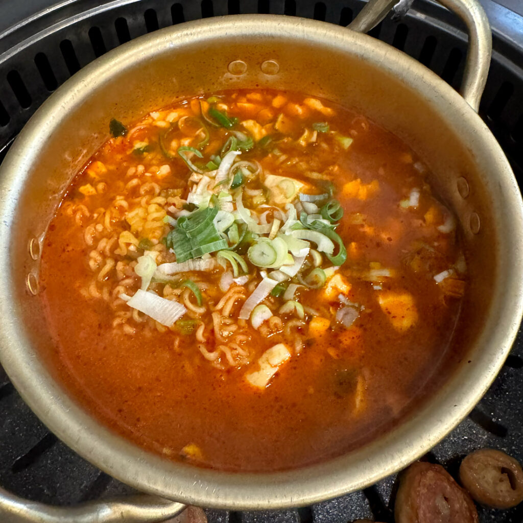 둥둥막창구이 별미 얼큰순두부라면