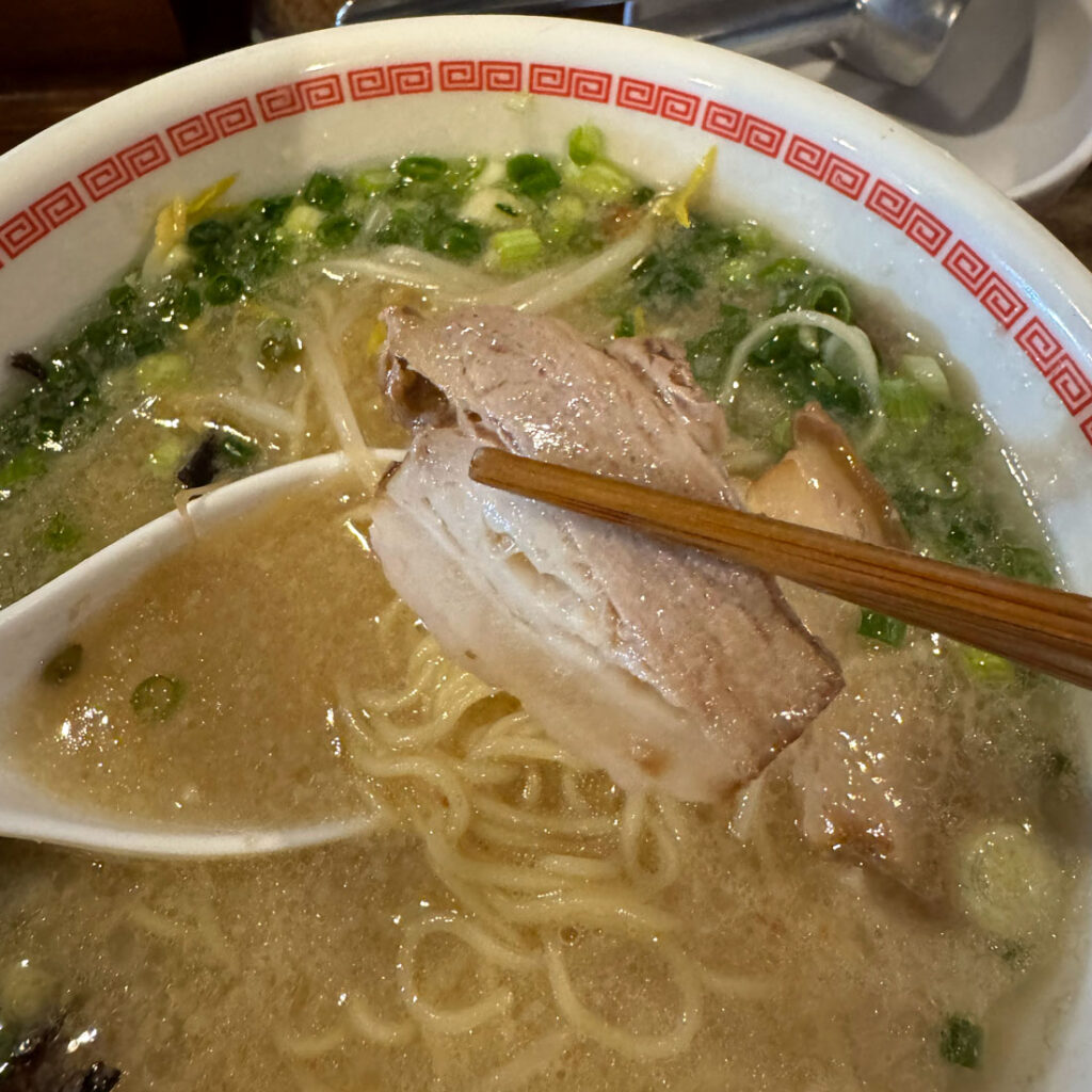 홍대 하카타분코 라멘 차슈