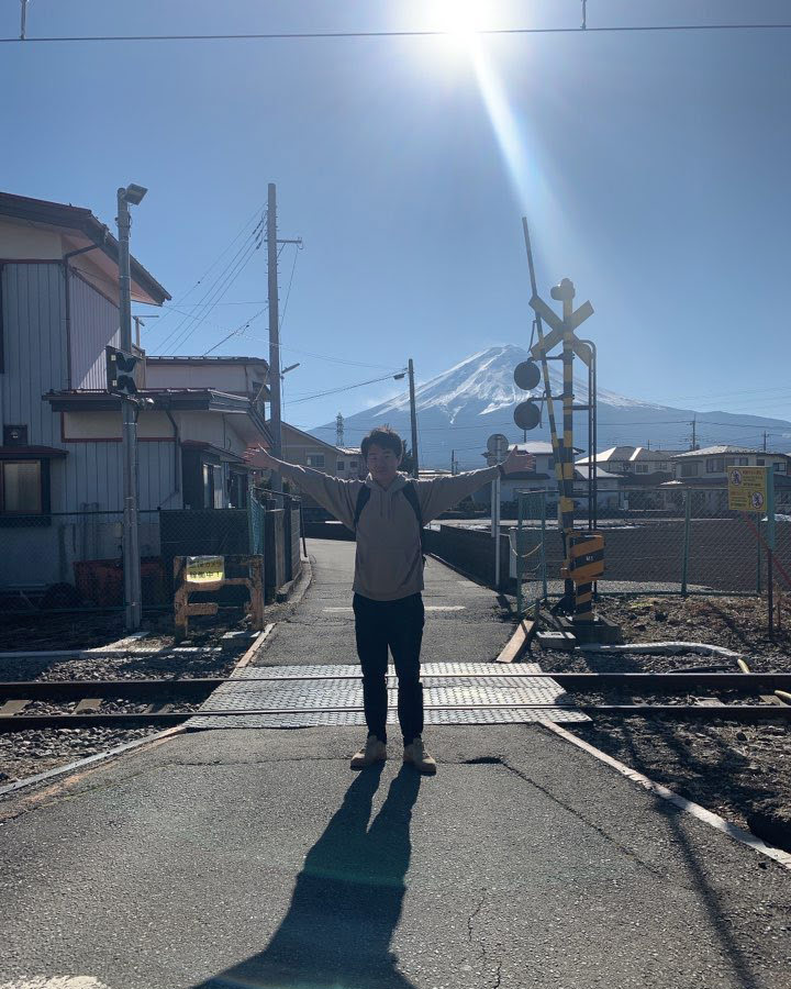 후지산 배경으로 새해맞이 사진