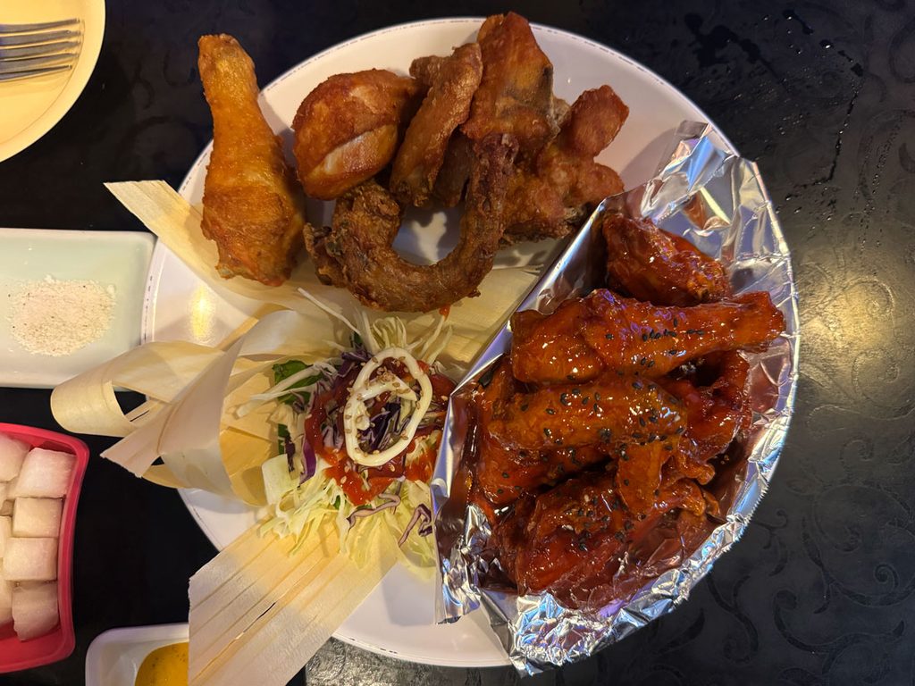 그리운 금강산 치킨 호프 후라이드 양념 반반 치킨
