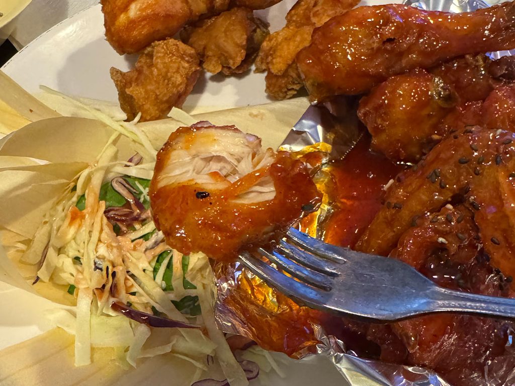 그리운 금강산 치킨 호프 양념치킨